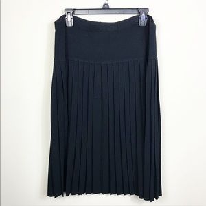 ‼️$15 SALE‼️Blk Pleated Jones New York Midi Skirt